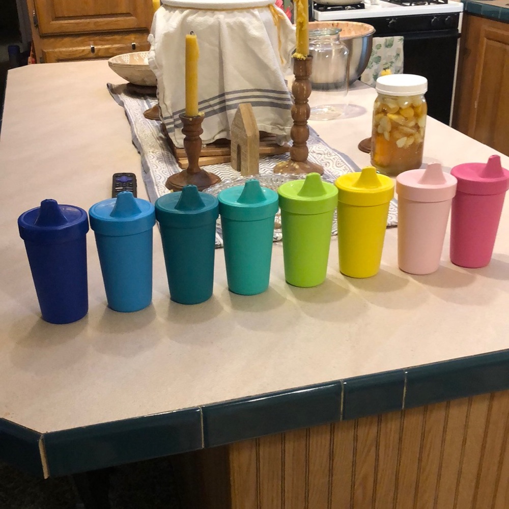 8 replay cups all in good used condition